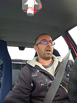 Thomas043 online show from November 15, 2025, 1:51 pm