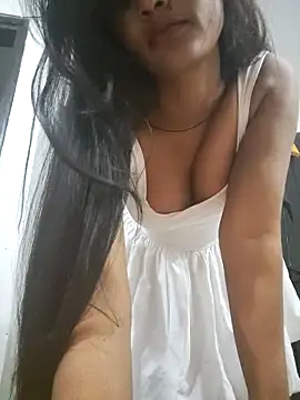 Snapshot of cute_radhikaa chatting on April 4, 2026, 6:05 pm cute radhikaa online show from April 4, 2026, 6:05 pm