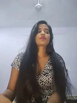 Snapshot of cute_radhikaa chatting on May 28, 2026, 6:32 am cute radhikaa online show from May 28, 2026, 6:32 am
