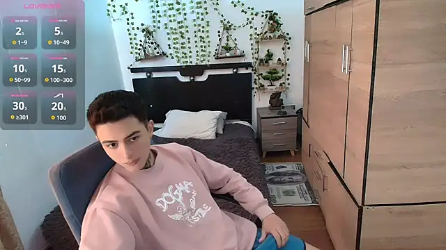 santii ss online show from April 26, 2026, 3:21 pm