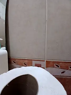 Snapshot of JesVel chatting on November 10, 2025, 12:31 am JesVel online show from November 10, 2025, 12:31 am