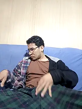 LecheDeSoya666 online show from October 13, 2025, 11:27 pm