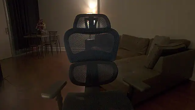 lolateton online show from October 5, 2025, 5:28 am