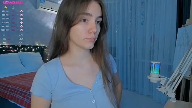 Snapshot of sweete_chantal chatting on October 20, 2025, 5:46 pm sweete chantal online show from October 20, 2025, 5:46 pm