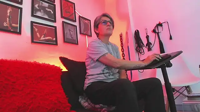 MistressNyx cg online show from January 10, 2026, 3:58 pm