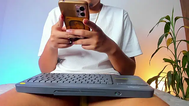 asmodeo 33 online show from November 14, 2025, 8:13 am