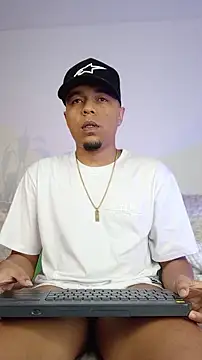 asmodeo 33 online show from February 26, 2026, 5:28 am