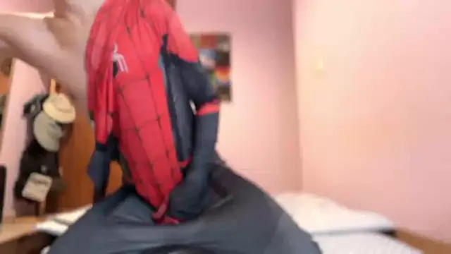 DylanNewell online show from October 19, 2025, 9:43 am