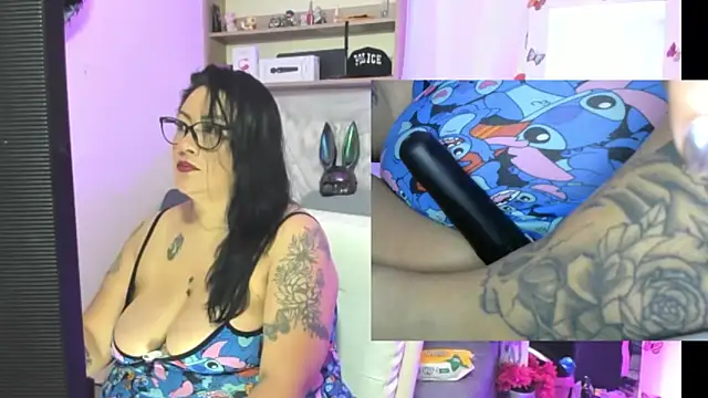 Clunita online show from April 5, 2026, 3:36 am