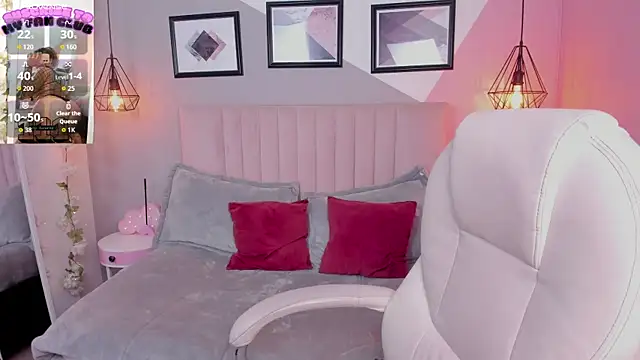 Snapshot of Baby__kitty_ chatting on September 18, 2025, 8:33 pm Baby kitty online show from September 18, 2025, 8:33 pm