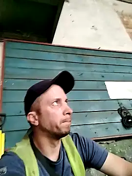 Snapshot of hornny_boy35 chatting on June 18, 2026, 11:14 am hornny boy35 online show from June 18, 2026, 11:14 am