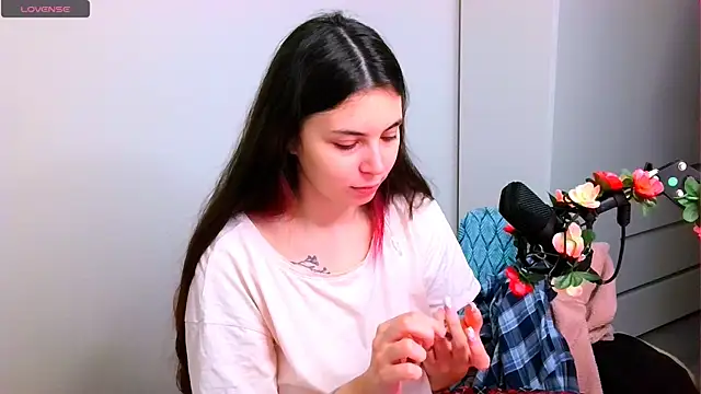 Snapshot of peachyness chatting on November 26, 2025, 3:35 pm peachyness online show from November 26, 2025, 3:35 pm