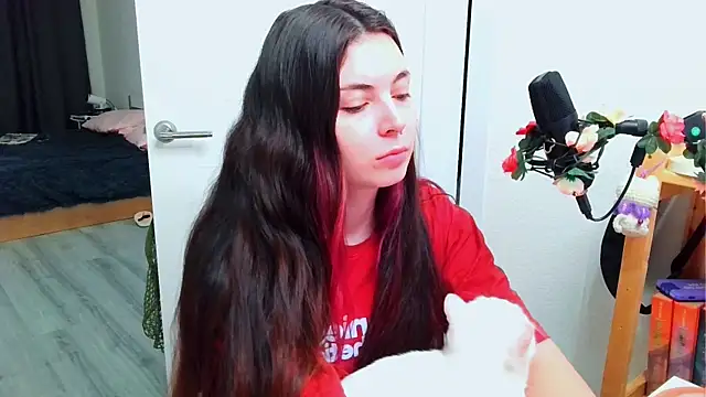 peachyness online show from February 18, 2026, 6:26 pm