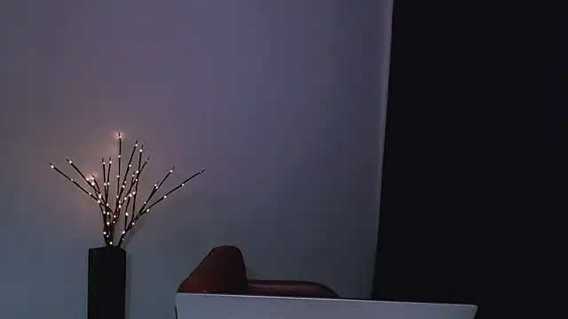 Snapshot of Lia_noo_regrets chatting on December 22, 2025, 5:32 pm Lia noo regrets online show from December 22, 2025, 5:32 pm