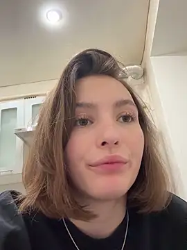 ZariaFlame online show from November 1, 2025, 7:27 pm