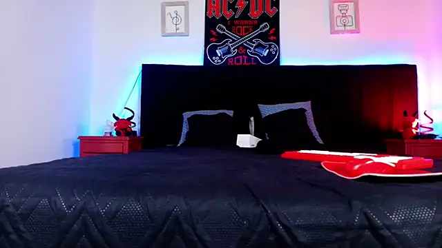 Snapshot of Alisse_Moore chatting on March 19, 2026, 12:20 pm Alisse Moore online show from March 19, 2026, 12:20 pm