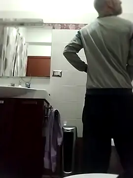 Bohhhhrm online show from April 17, 2026, 4:04 am