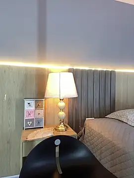 Atenea Clerk online show from April 9, 2026, 11:48 am