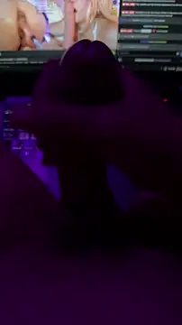 AndyRico18 online show from December 22, 2025, 3:42 pm