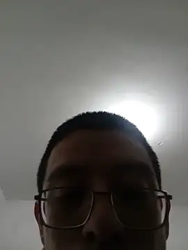 ELI TICANTE online show from June 29, 2026, 6:41 pm