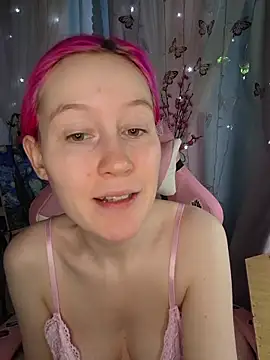 Snapshot of Fuzzy_Unicorn chatting on April 28, 2026, 9:47 am Fuzzy Unicorn online show from April 28, 2026, 9:47 am