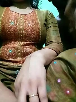 Snapshot of Hotty-couple063 chatting on September 27, 2025, 6:13 pm Hotty-couple063 online show from September 27, 2025, 6:13 pm