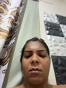 DiamanteNegro- online show from February 19, 2026, 8:27 pm