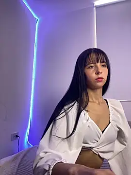 Lia  1 online show from September 16, 2025, 5:03 pm