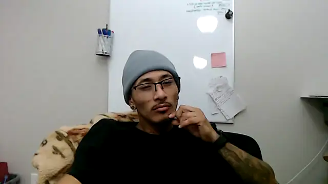 tanjir020 online show from February 17, 2026, 8:44 am