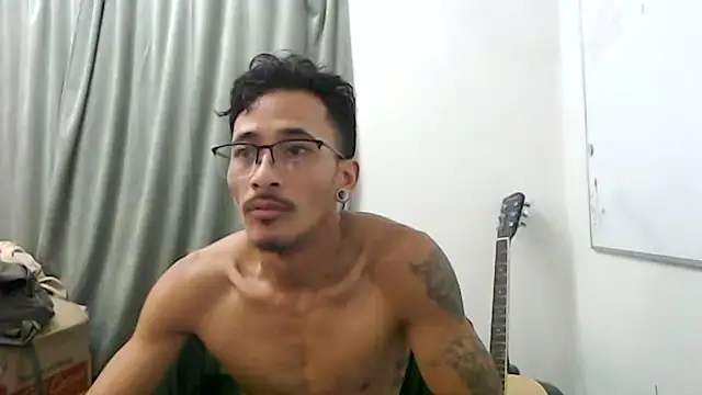 tanjir020 online show from March 18, 2026, 1:31 am