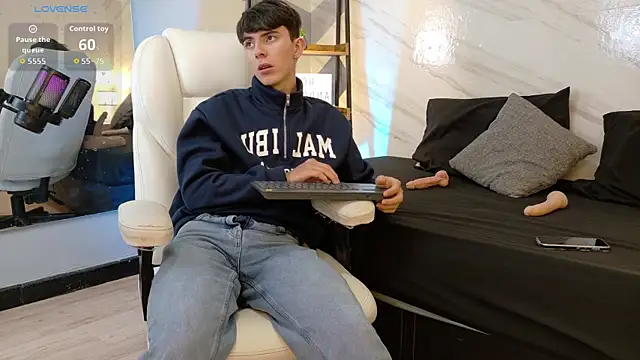 Snapshot of mathias_saenz chatting on January 17, 2026, 7:50 pm mathias saenz online show from January 17, 2026, 7:50 pm