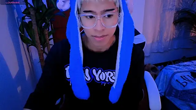 taichi bluy online show from October 2, 2025, 4:19 am