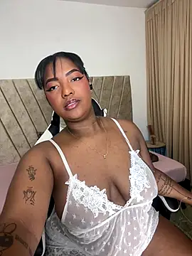 Naomisweett1 online show from September 22, 2025, 10:50 am