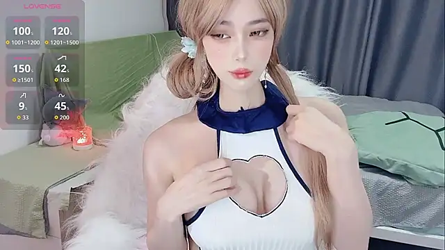 yinyinzi5 online show from March 26, 2026, 9:09 pm