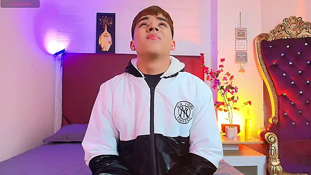 Lucass love online show from April 18, 2026, 1:04 pm