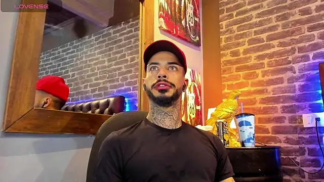 VinzenzRizzo online show from February 6, 2026, 4:17 am