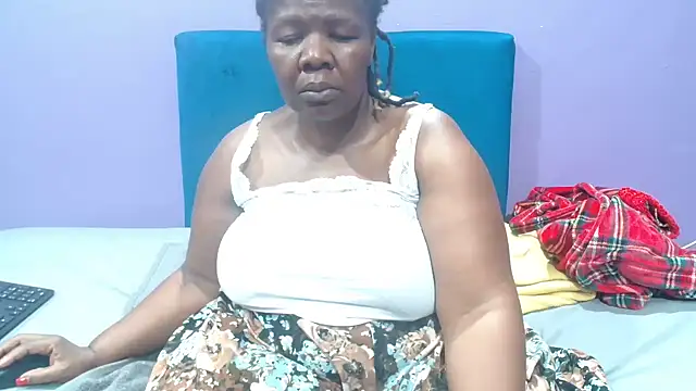 Snapshot of NaughtyChubbyZoe chatting on September 22, 2025, 5:53 am NaughtyChubbyZoe online show from September 22, 2025, 5:53 am