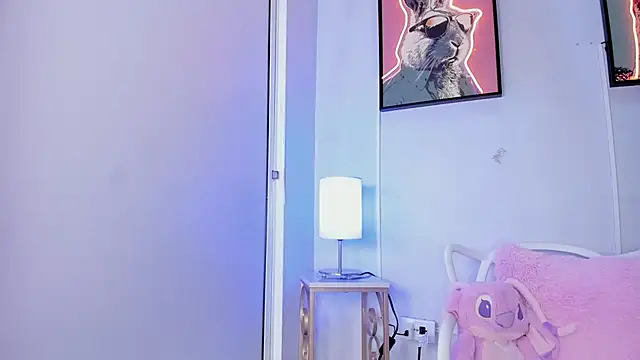 dulce fiore07 online show from February 18, 2026, 12:23 pm