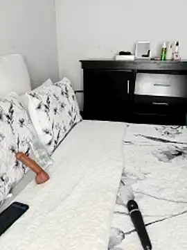 ChubbyBitch26 online show from February 25, 2026, 12:37 pm