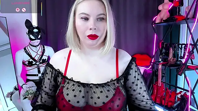 Anna Maxwell online show from April 18, 2026, 2:04 am