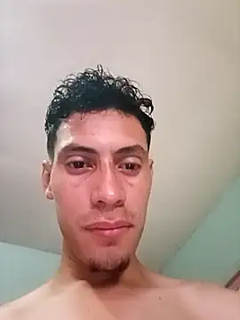 Snapshot of elbbxxx1999 chatting on September 9, 2025, 1:43 pm elbbxxx1999 online show from September 9, 2025, 1:43 pm