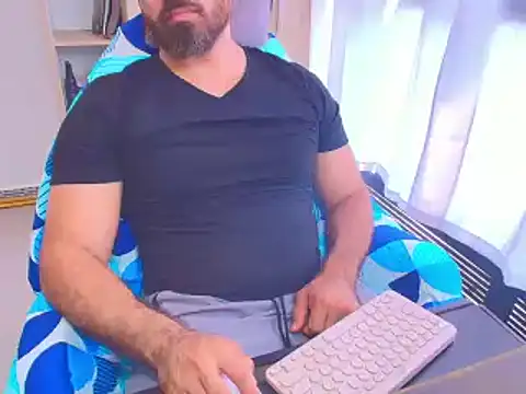 max love255 online show from April 3, 2026, 8:51 pm