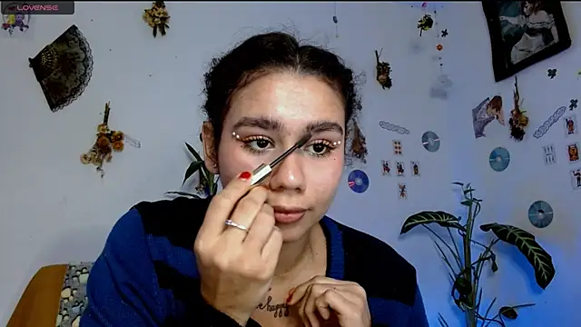 Nocturnawitch online show from April 26, 2026, 12:19 am