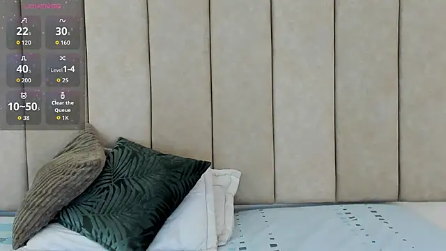  Zahiira  online show from October 14, 2025, 11:55 am