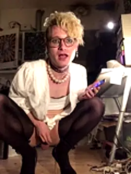 Sissy Cindy Whore online show from January 5, 2026, 11:08 pm