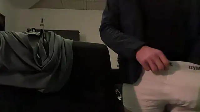 StudentBigD online show from April 14, 2026, 12:38 am