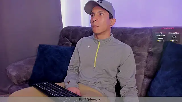 Snapshot of j_deex chatting on November 21, 2025, 4:49 pm j deex online show from November 21, 2025, 4:49 pm