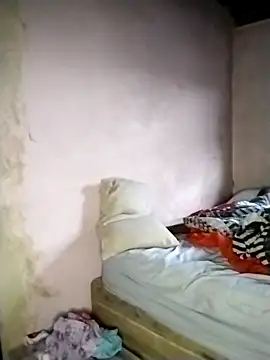 Snapshot of curvyyyyBabe chatting on December 19, 2025, 4:30 am curvyyyyBabe online show from December 19, 2025, 4:30 am