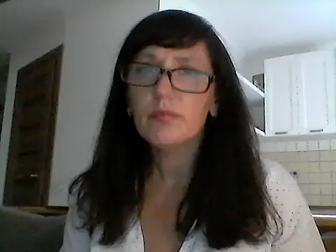 Snapshot of Elena48324 chatting on September 19, 2025, 10:27 am Elena48324 online show from September 19, 2025, 10:27 am