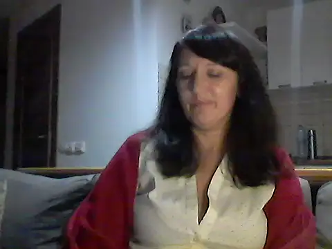 Elena48324 online show from November 3, 2025, 6:31 pm